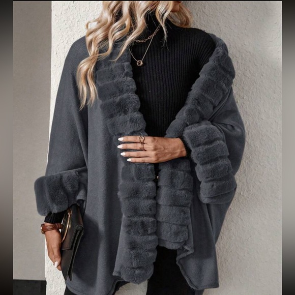 Cozy Fringe Open Front Cardigan Poncho - Picture 9 of 10